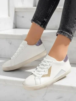 Royalfashion Sportowe sneakersy damskie z ozdobami Ginn