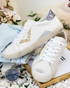 Royalfashion Sportowe sneakersy damskie z ozdobami Ginn