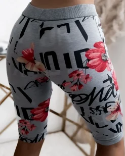 Royalfashion Szaro- czerwone spodenki damskie 3/4 z printem