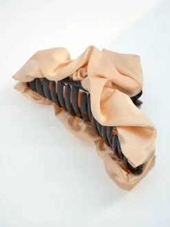 Royalfashion Szpilka do włosów z tkaniny satynowej – elegancka klamra