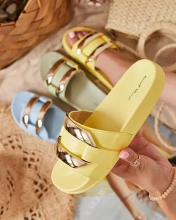 Royalfashion Żółte damskie klapki ze złotą ozdobą Serina