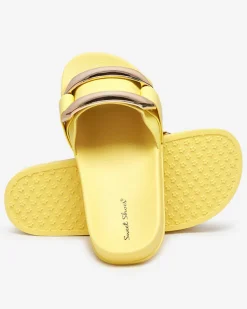 Royalfashion Żółte damskie klapki ze złotą ozdobą Serina
