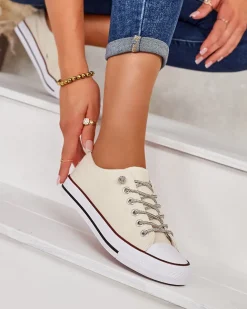 Royalfashion Trampki damskie z ozdobnymi sznurówkami Timi