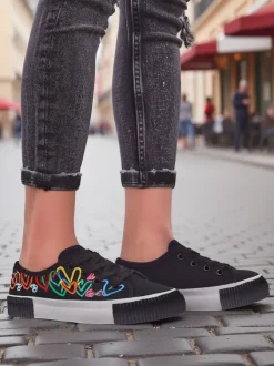 Royalfashion Trampki damskie z printem Sercess