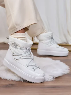 Royalfashion Wsuwane botki a'la śniegowce damskie w kolorze białym Vevnose