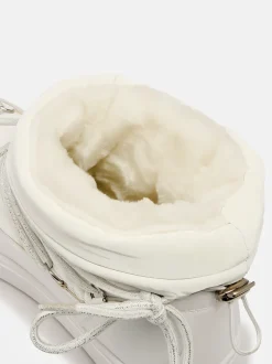 Royalfashion Wsuwane botki a'la śniegowce damskie w kolorze białym Vevnose