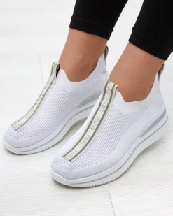 Royalfashion Wsuwane buty sportowe damskie z napisami w kolorze białym Cerppa