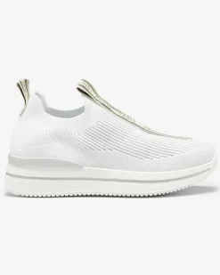 Royalfashion Wsuwane buty sportowe damskie z napisami w kolorze białym Cerppa