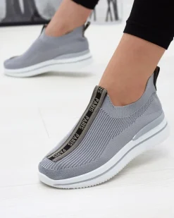 Royalfashion Wsuwane buty sportowe damskie z napisami w kolorze szarym Cerppa