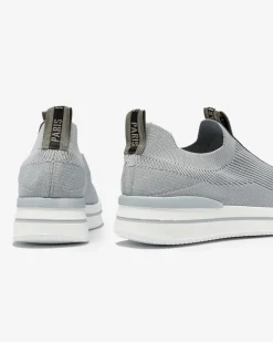 Royalfashion Wsuwane buty sportowe damskie z napisami w kolorze szarym Cerppa