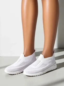 Royalfashion Wsuwane damskie materiałowe buty sportowe Terrifa