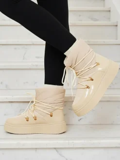 Royalfashion Wsuwane śniegowce damskie w kremowym kolorze Dabenda