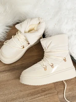 Royalfashion Wsuwane śniegowce damskie w kremowym kolorze Dabenda