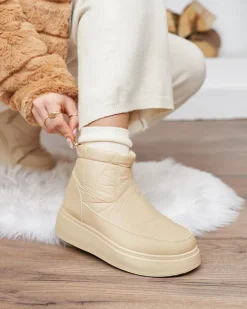 Royalfashion Wsuwane śniegowce damskie w beżowym kolorze Armeda