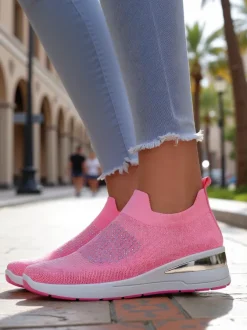 Royalfashion Wsuwane sneakersy damskie na koturnie z cyrkoniami Qelavise