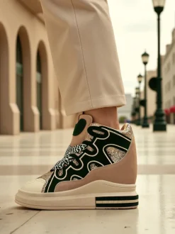 Royalfashion Wysokie sportowe buty damskie z ukrytym koturnem Oblaffi