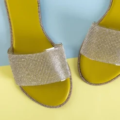 Royalfashion Zielone damskie klapki z cyrkoniami Verina