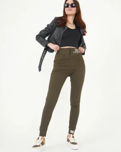 Royalfashion Zielone tregginsy damskie materiałowe z ozdobnymi napisami