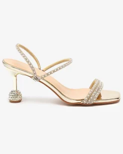 Royalfashion Złote lakierowane klapki na niskim obcasie Lakopi