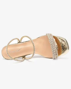 Royalfashion Złote lakierowane klapki na niskim obcasie Lakopi