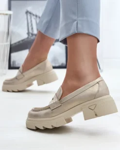 Royalfashion Złote mokasyny damskie z eko skóry Sepop