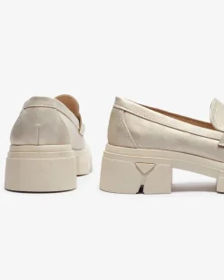 Royalfashion Złote mokasyny damskie z eko skóry Sepop