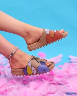 Royalfashion Złoto - brązowe damskie klapki Elmino