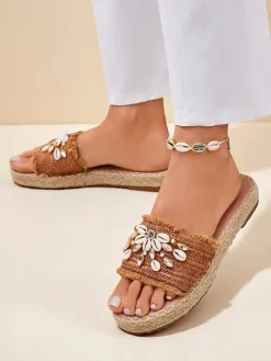 Sandały Royalfashion Callista Boho Camel na płaskiej platformie z muszelkami