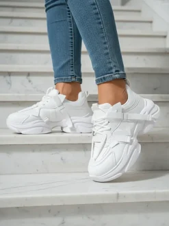 Sneakers od Giulia Bella z platformą w kolorze białym