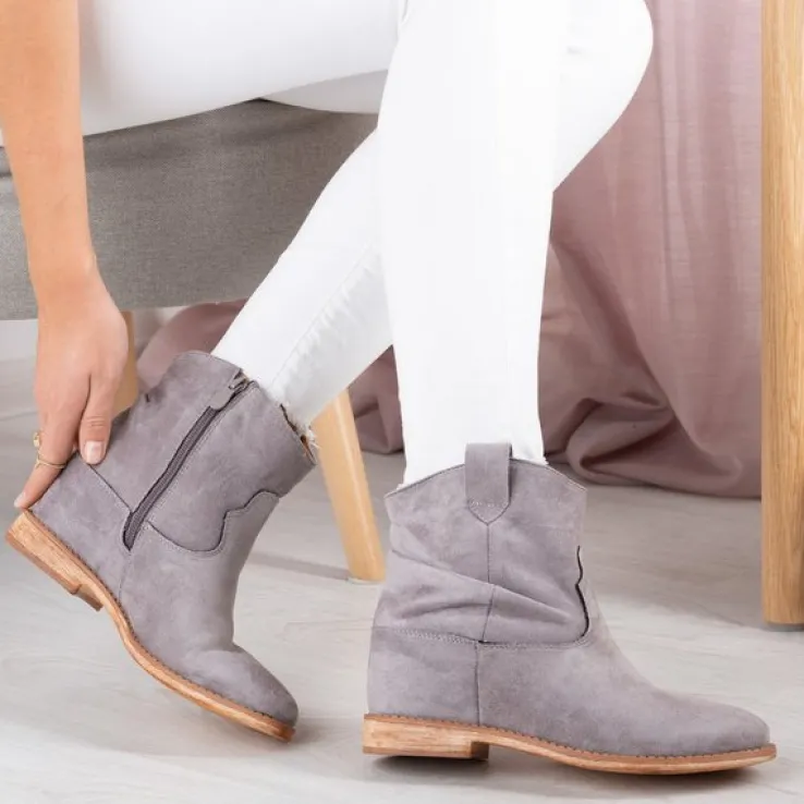 Szare kowbojki na koturnie Bertold - Obuwie