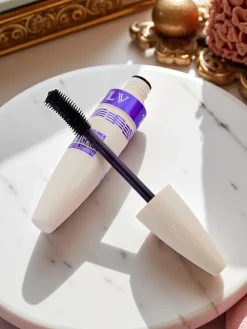 Tusz do rzęs wodoodporny- podkręca i wydłuża rzęsy, trwałość 24H